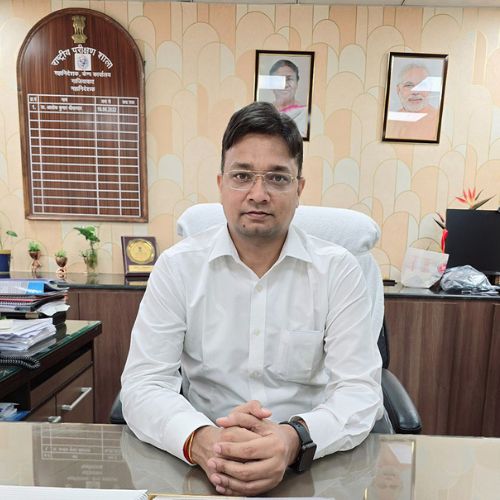 Dr. Alok Srivastava